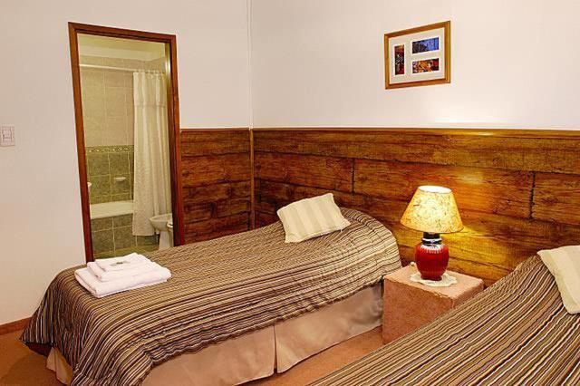 Double or Twin Room,11311964:JPEG